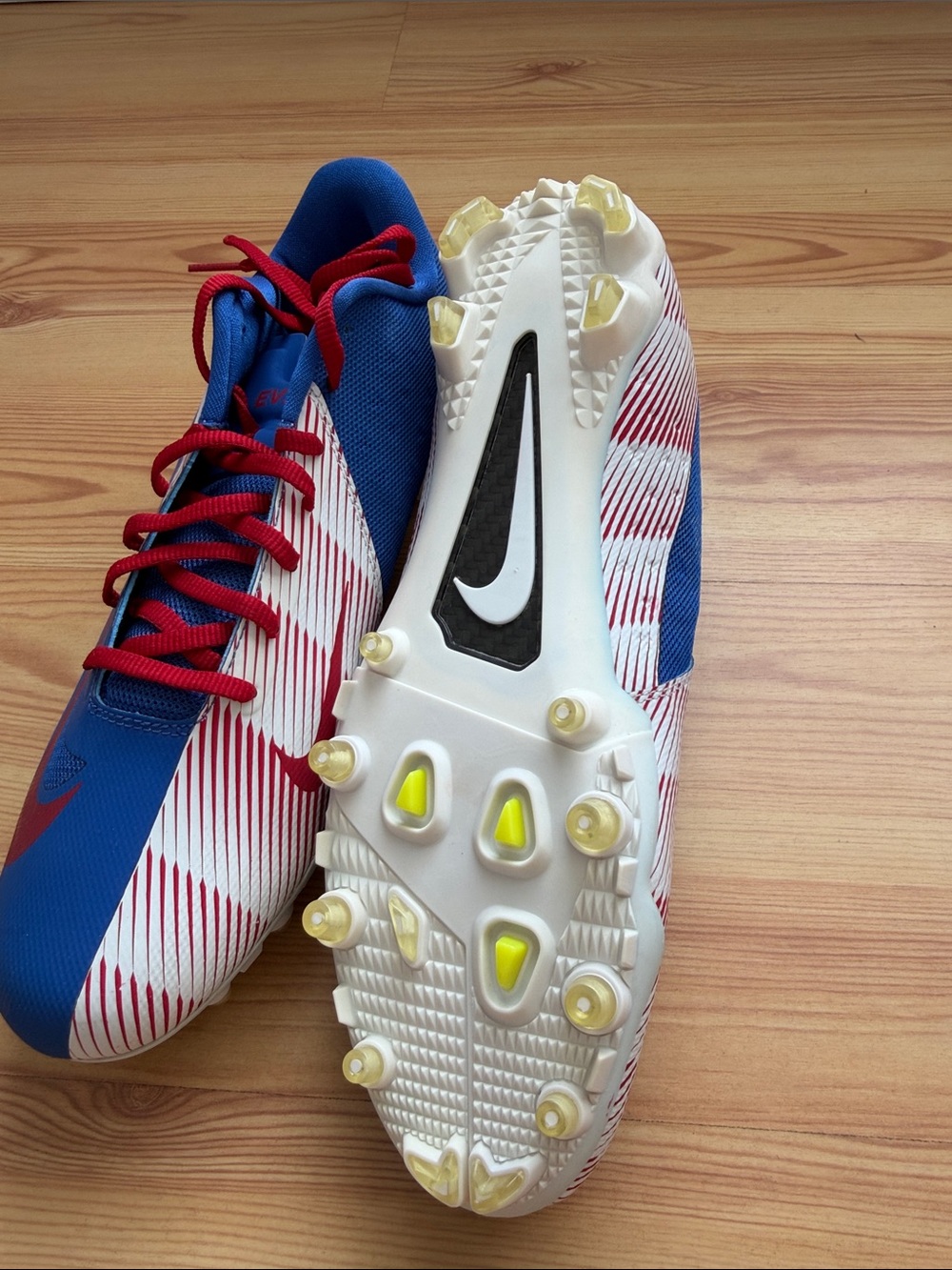 Nike ID “Evan football shoes mens size 11.5 Cleats new